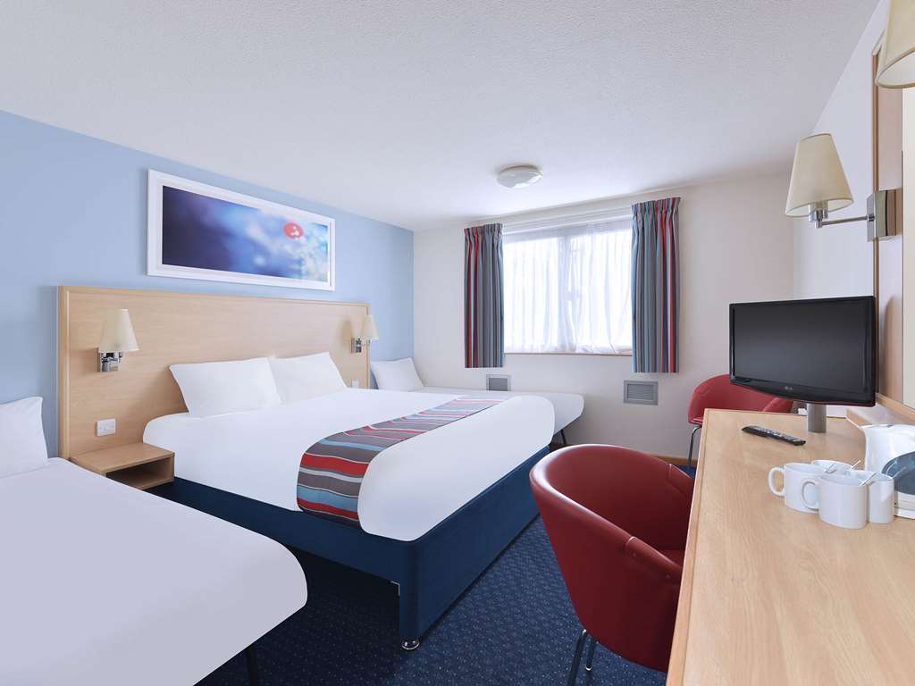 Travelodge Leatherhead Room photo